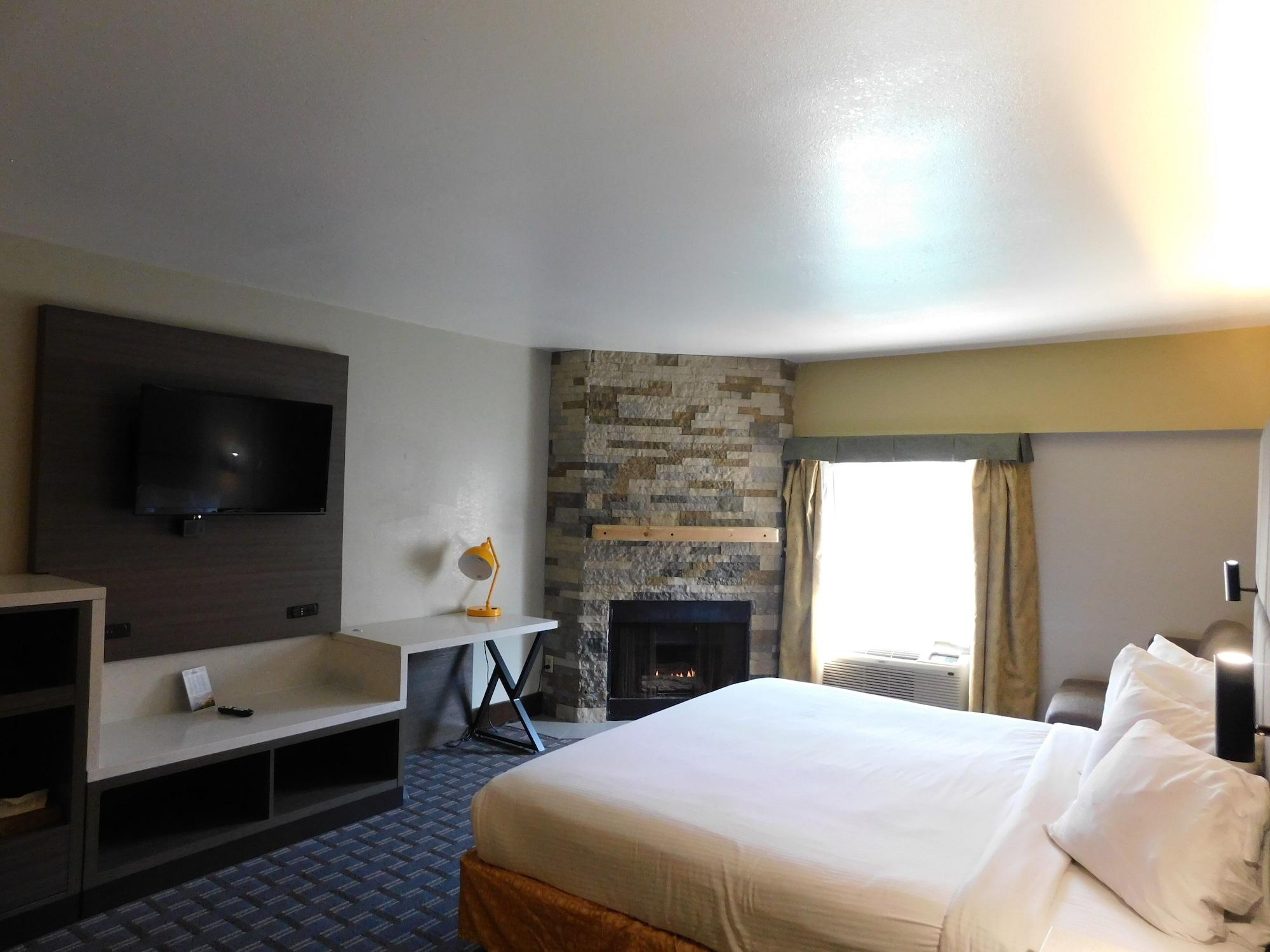 Days Inn & Suites By Wyndham Downtown Gatlinburg Parkway Екстериор снимка