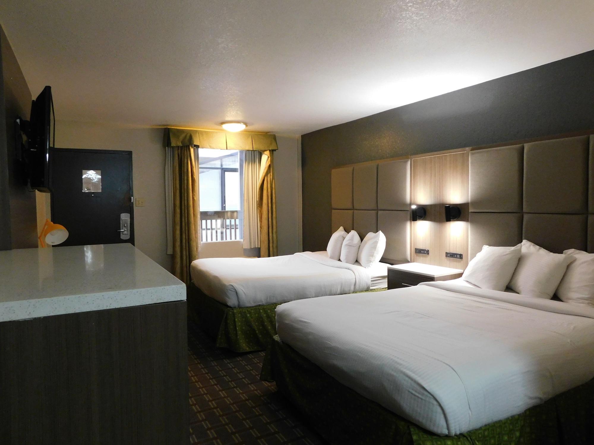 Days Inn & Suites By Wyndham Downtown Gatlinburg Parkway Екстериор снимка