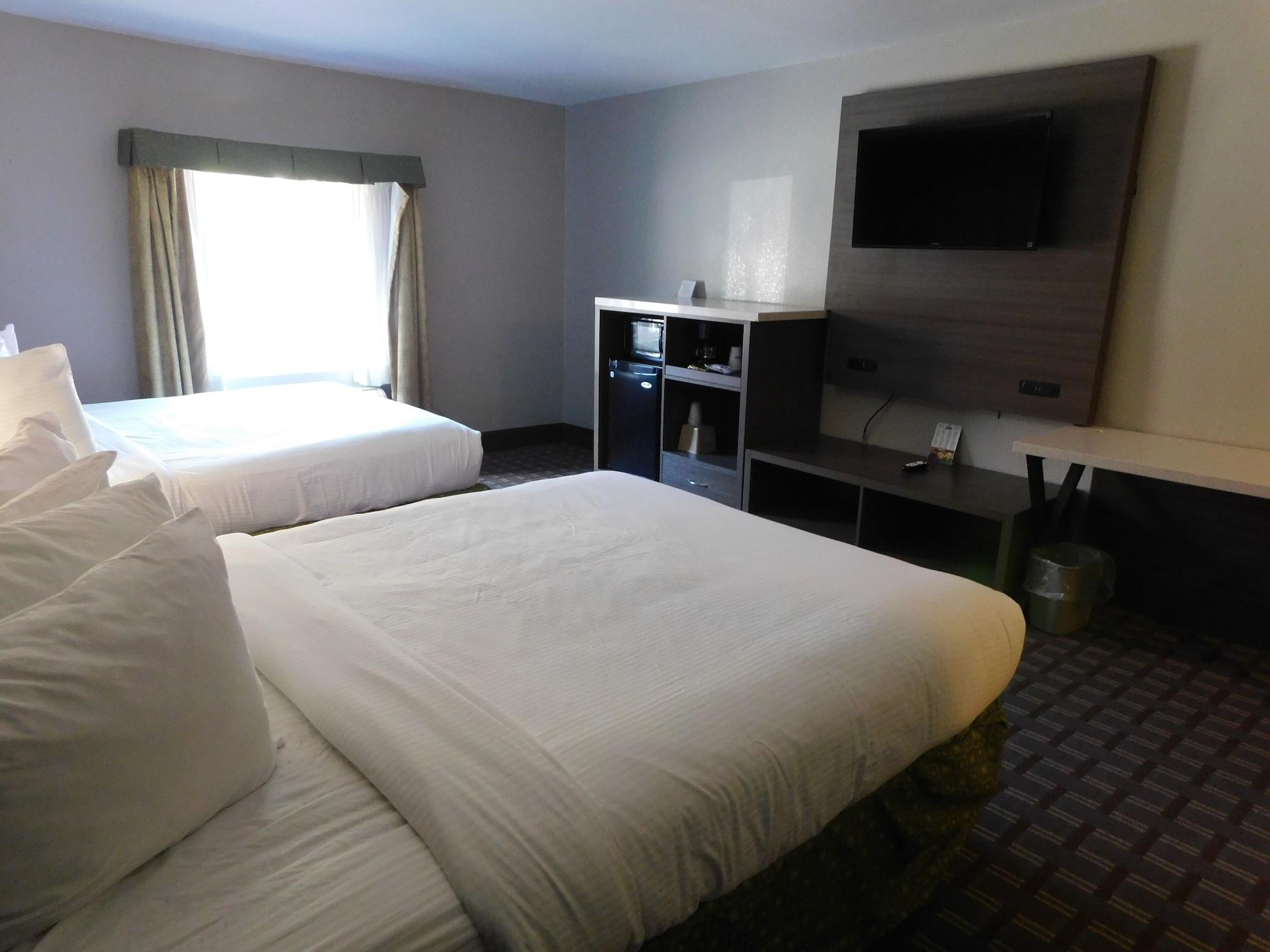 Days Inn & Suites By Wyndham Downtown Gatlinburg Parkway Екстериор снимка