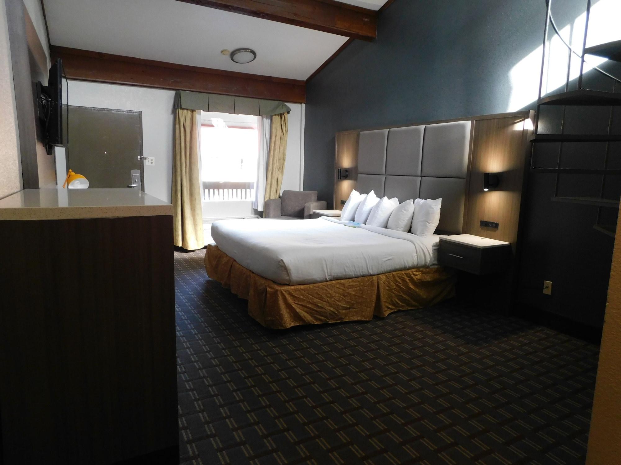 Days Inn & Suites By Wyndham Downtown Gatlinburg Parkway Екстериор снимка